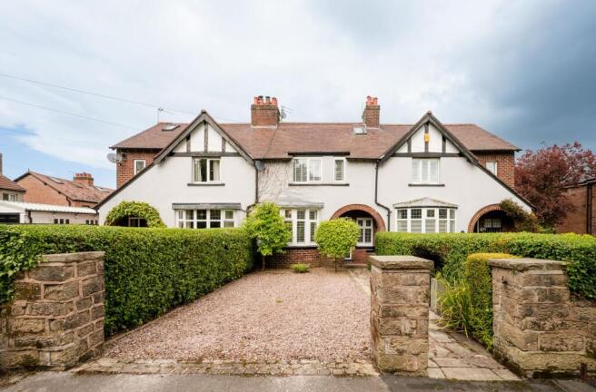 4 bed property, in Black Moss Lane, £500,000