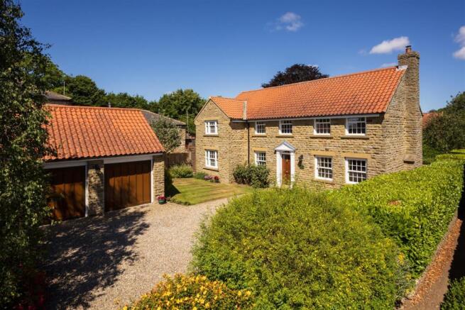 4 bed property, in South Back Lane, £725,000