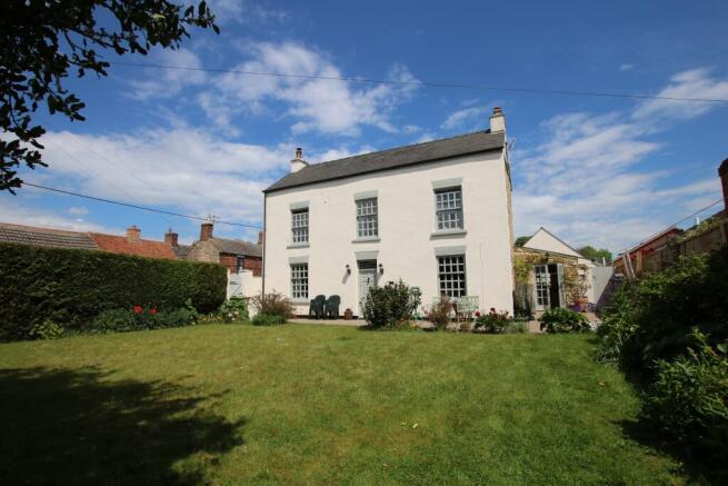 4 bed property, in High Street, £539,000