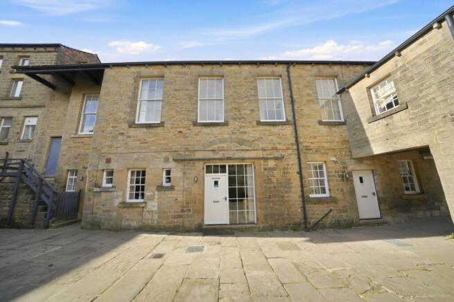6 bed property, in Back High Street, £450,000