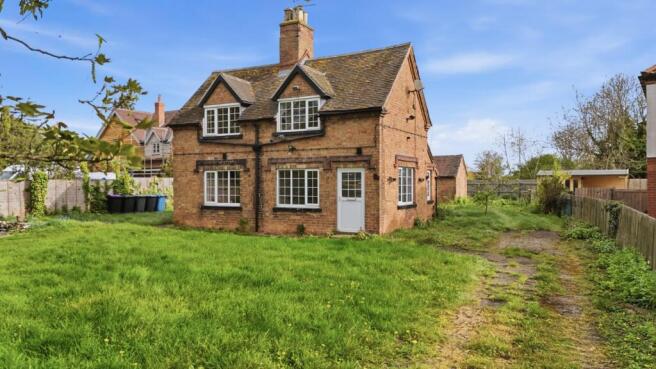 2 bed property, in Harby Lane, £400,000