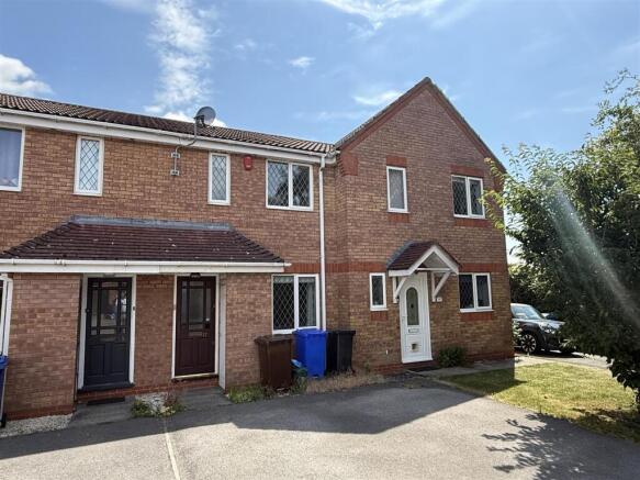 2 bed property, in Ratcliffe Avenue, £165,000