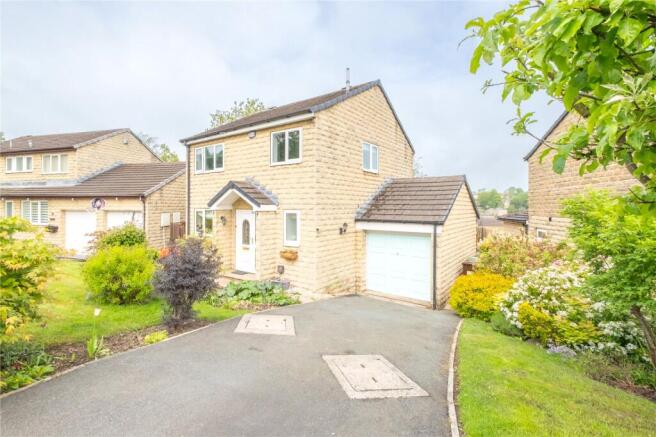 4 bed property, in Longlands Bank, £370,000