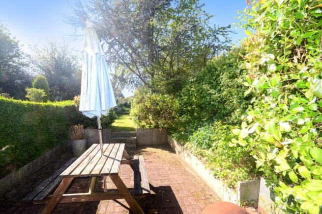 2 bed property, in Church Road, £290,000
