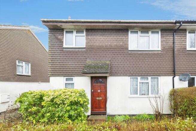 3 bed property, in Scottswood Close, £425,000