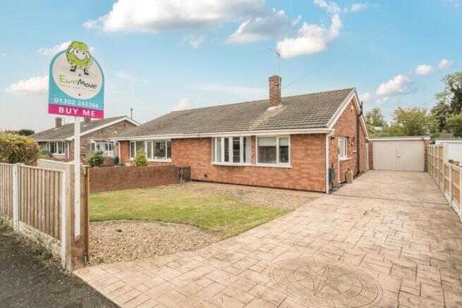 2 bed property, in Denver Road, £200,000