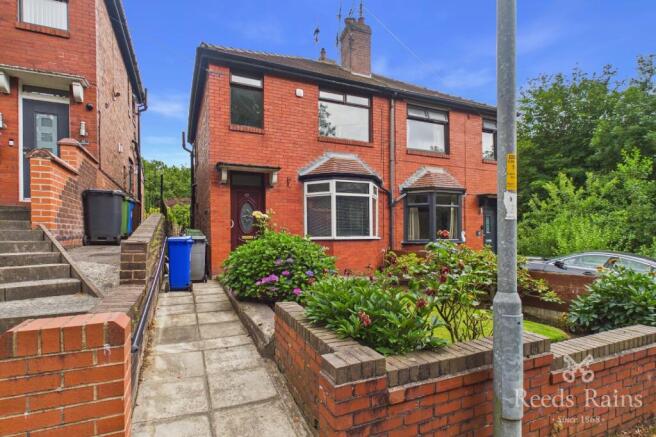 3 bed property, in Cartwright Street, £200,000