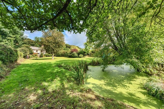 7 bed property, in Swimbridge, £995,000