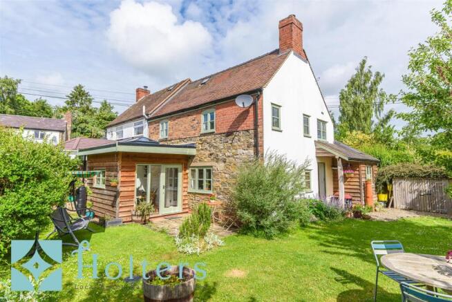 3 bed property, in Corner Cottage, £395,000