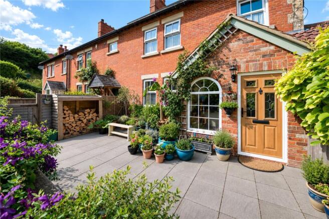 3 bed property, in Cleeve Terrace, £475,000