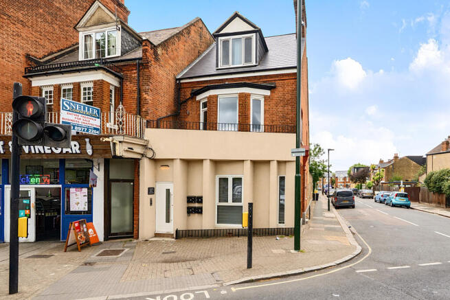 Land, in 117 London Road, £1,000,000
