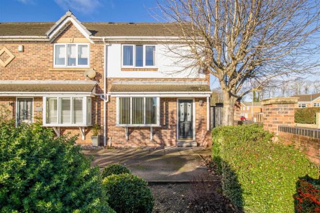 2 bed property, in Horbury Mews, £199,950