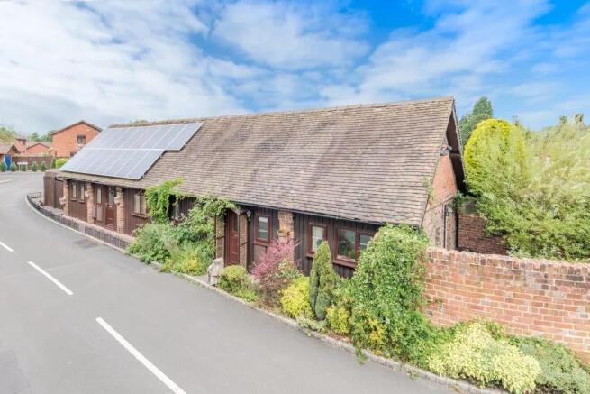 2 bed property, in The Foldyard, £220,000