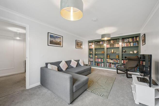 4 bed property, in Brodie Place, £365,000