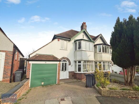 3 bed property, in Oaklands Avenue, £495,000