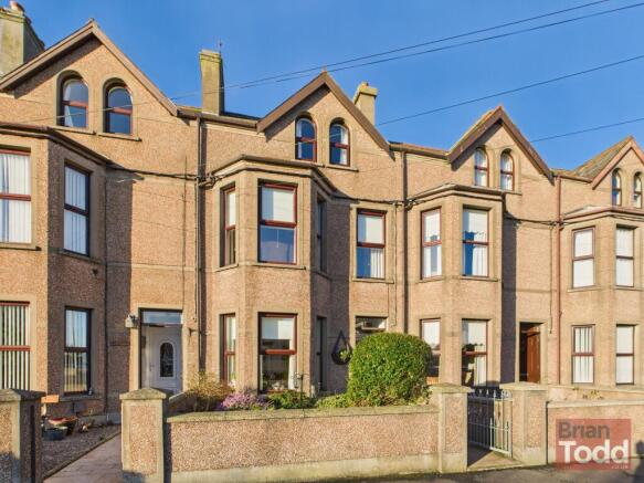 4 bed property, in Chelmsford Place, £149,950