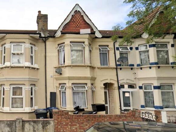 4 bed property, in Oswald Road, £595,000