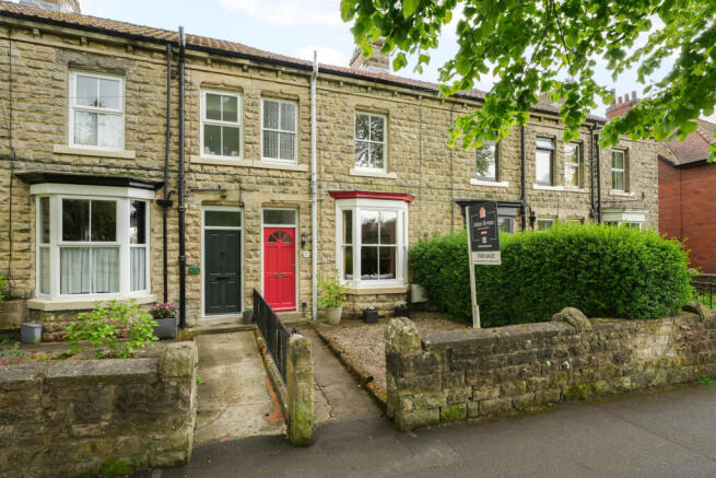 3 bed property, in Middleton Road, £250,000