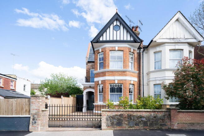 5 bed property, in Cranhurst Road, £1,999,950