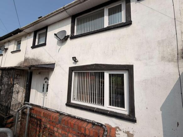 3 bed property, in Heol Bryn Selu, £95,000