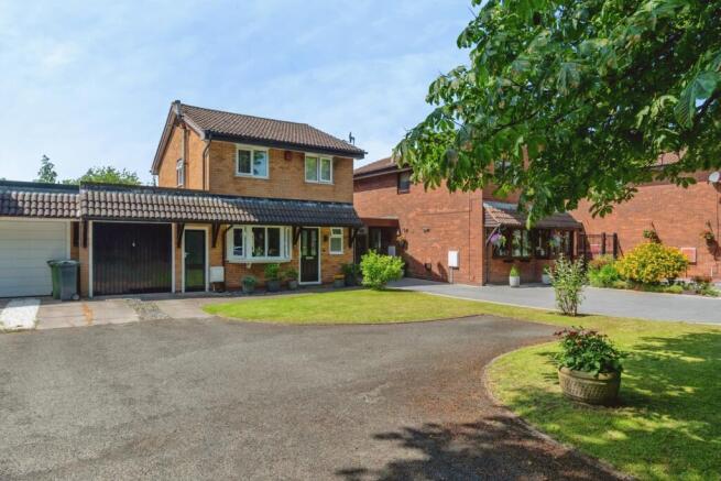 3 bed property, in Sneyd Lane, £350,000