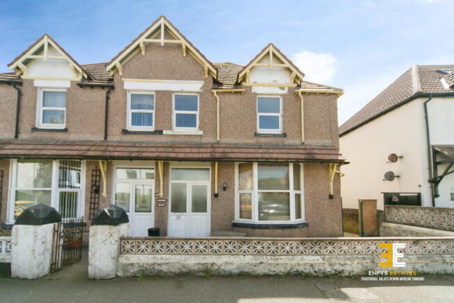 6 bed property, in Trinity Avenue, £170,000