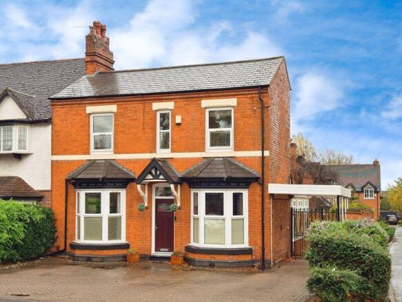 3 bed property, in Walmley Road, £400,000