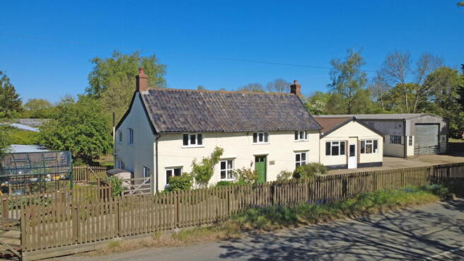 4 bed property, in Badingham, £600,000