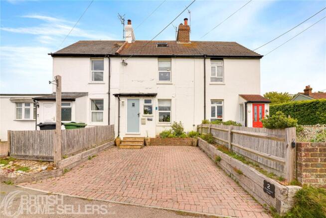 3 bed property, in New Cut, £330,000