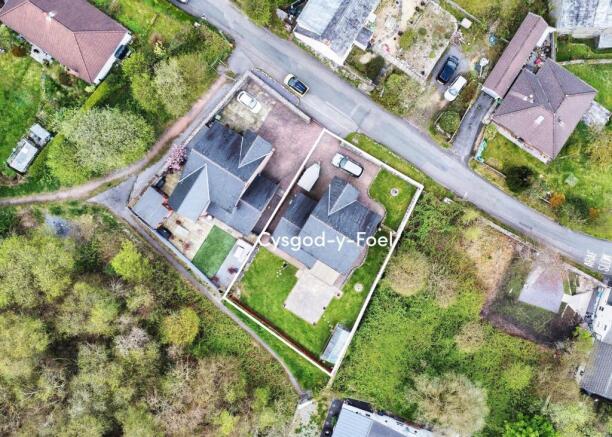4 bed property, in Church Road, £438,000