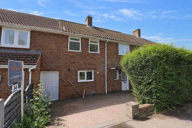 3 bed property, in Sunnydell, £580,000