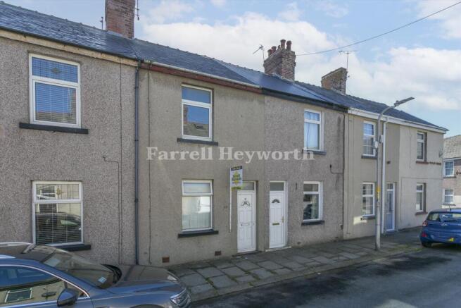 2 bed property, in Methuen Street, £122,000