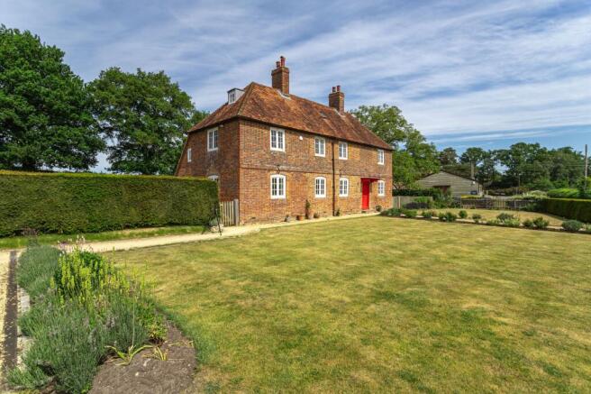 6 bed property, in Pale Lane, £1,150,000