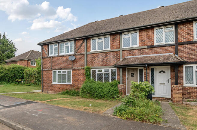 3 bed property, in Guildford, £475,000