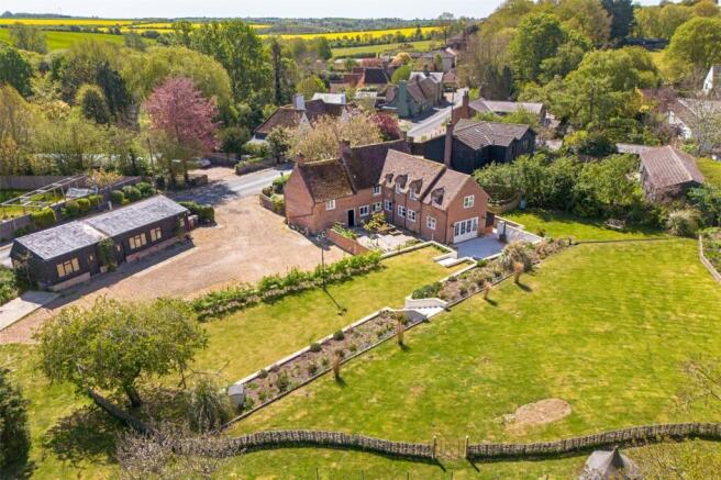 5 bed property, in Dassels, £1,100,000