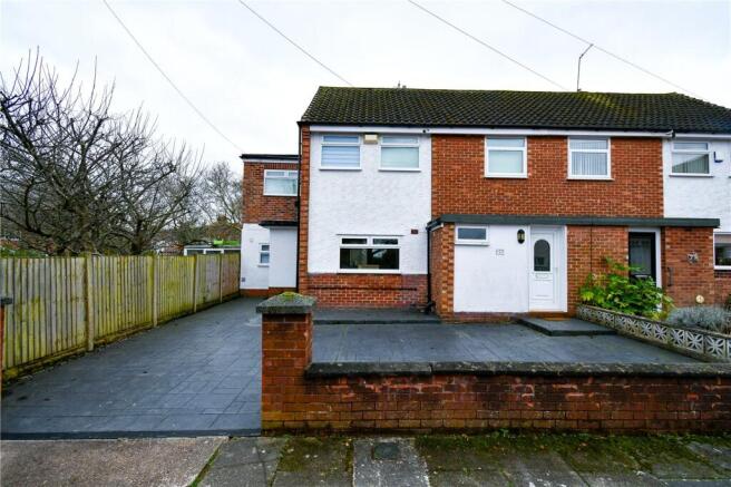 4 bed property, in Kirket Lane, £350,000