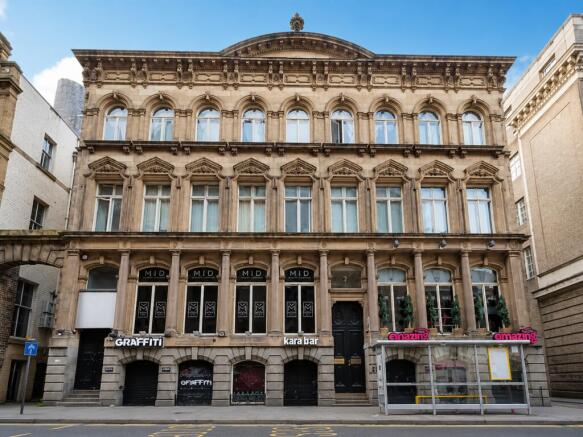 2 bed property, in 7 Victoria Street, £72,500