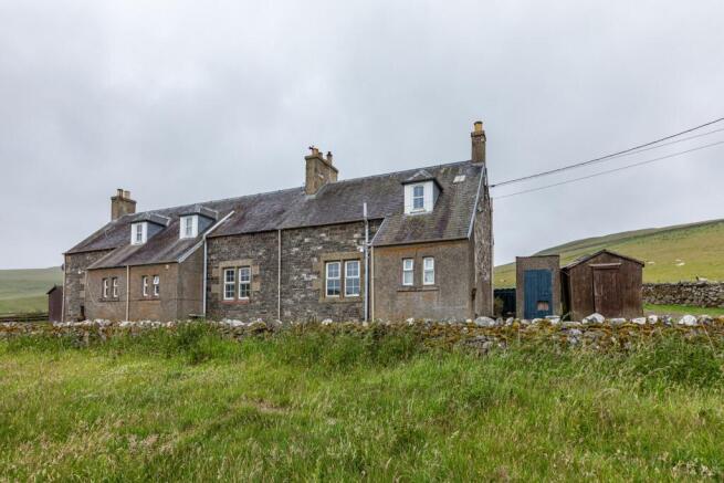 2 bed property, in Kelso, £130,000