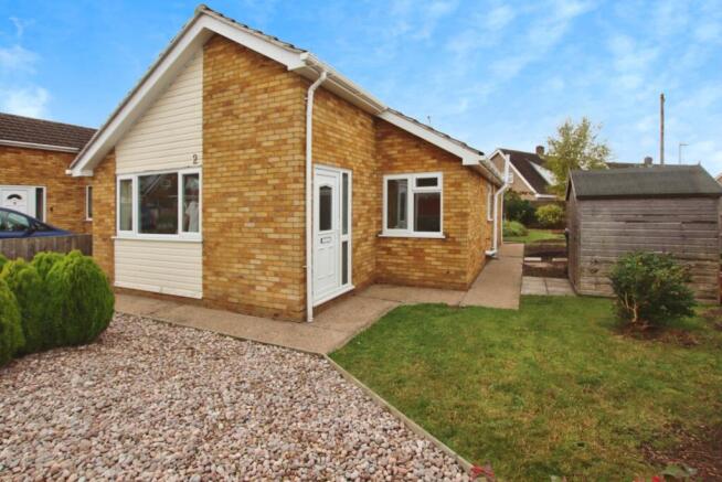3 bed property, in Fir Tree Avenue, £210,000