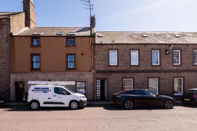 3 bed property, in Baltic Street, £165,000