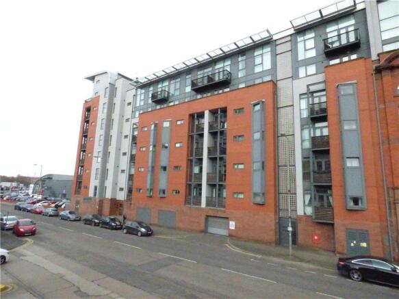 2 bed property, in Pall Mall, £115,000