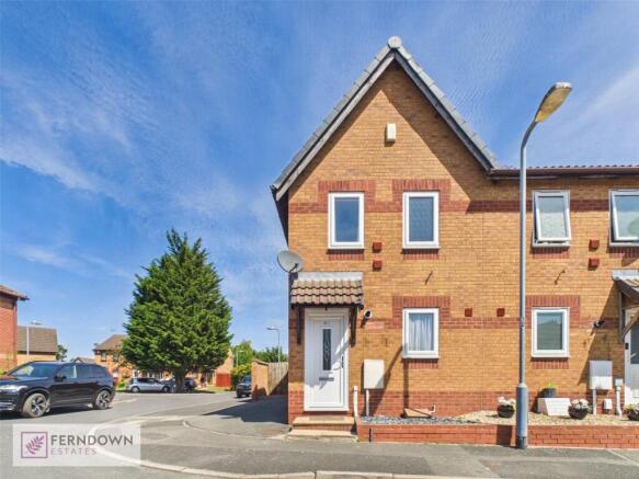 2 bed property, in Old Scott Close, £190,000