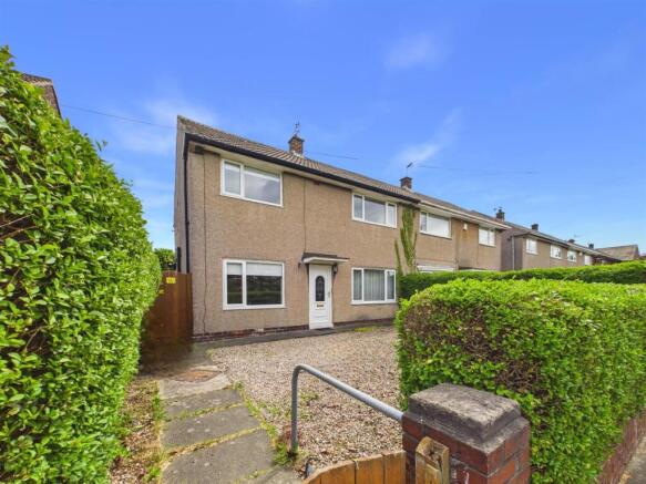 3 bed property, in Millford, £149,950