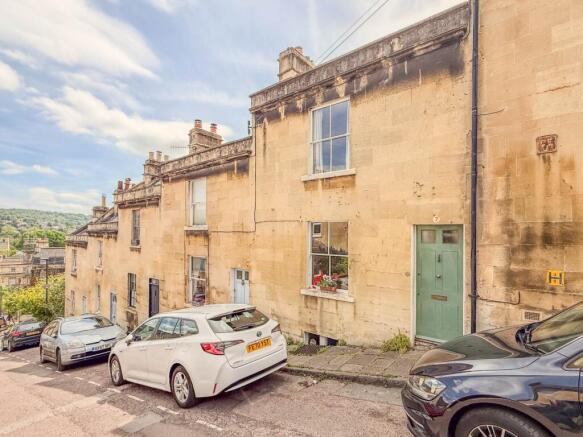 3 bed property, in Clarence Street, £495,000