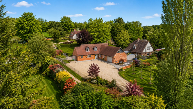 4 bed property, in Cuddesdon Road, £1,495,000