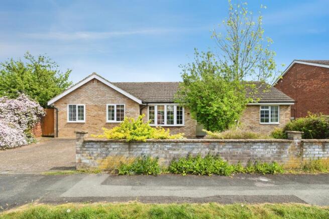 3 bed property, in Badgers Way, £390,000