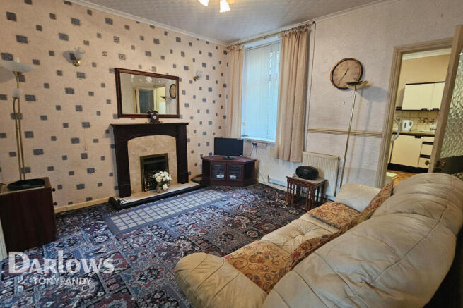 4 bed property, in Tyntyla Avenue, £115,000