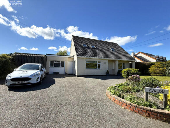 3 bed property, in Capel Gwyn, £380,000