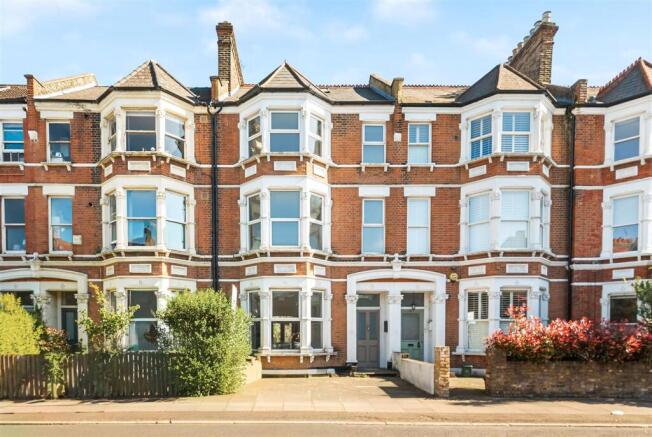 5 bed property, in Stapleton Hall Road, £1,800,000
