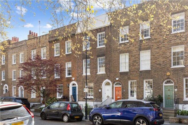 3 bed property, in Cleaver Square, £1,575,000